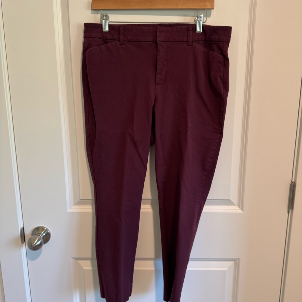 Old Navy High-Rise Pixie Skinny Pants in Maroon